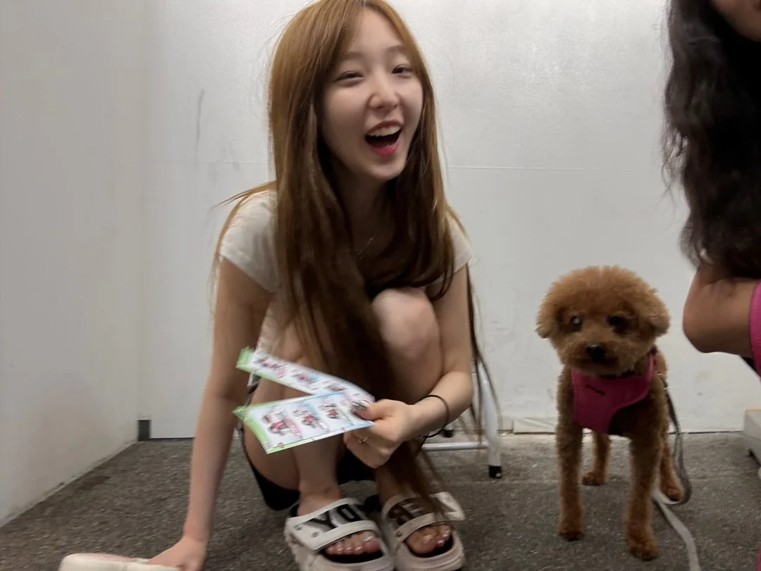 Yeojin picture 3 of 3