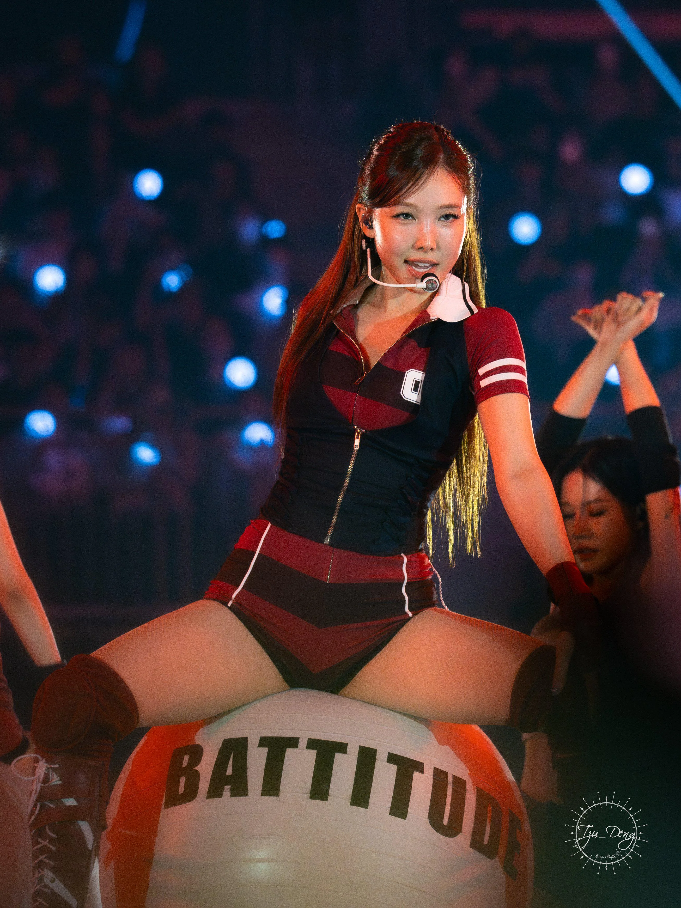 TWICE Nayeon picture 1 of 1