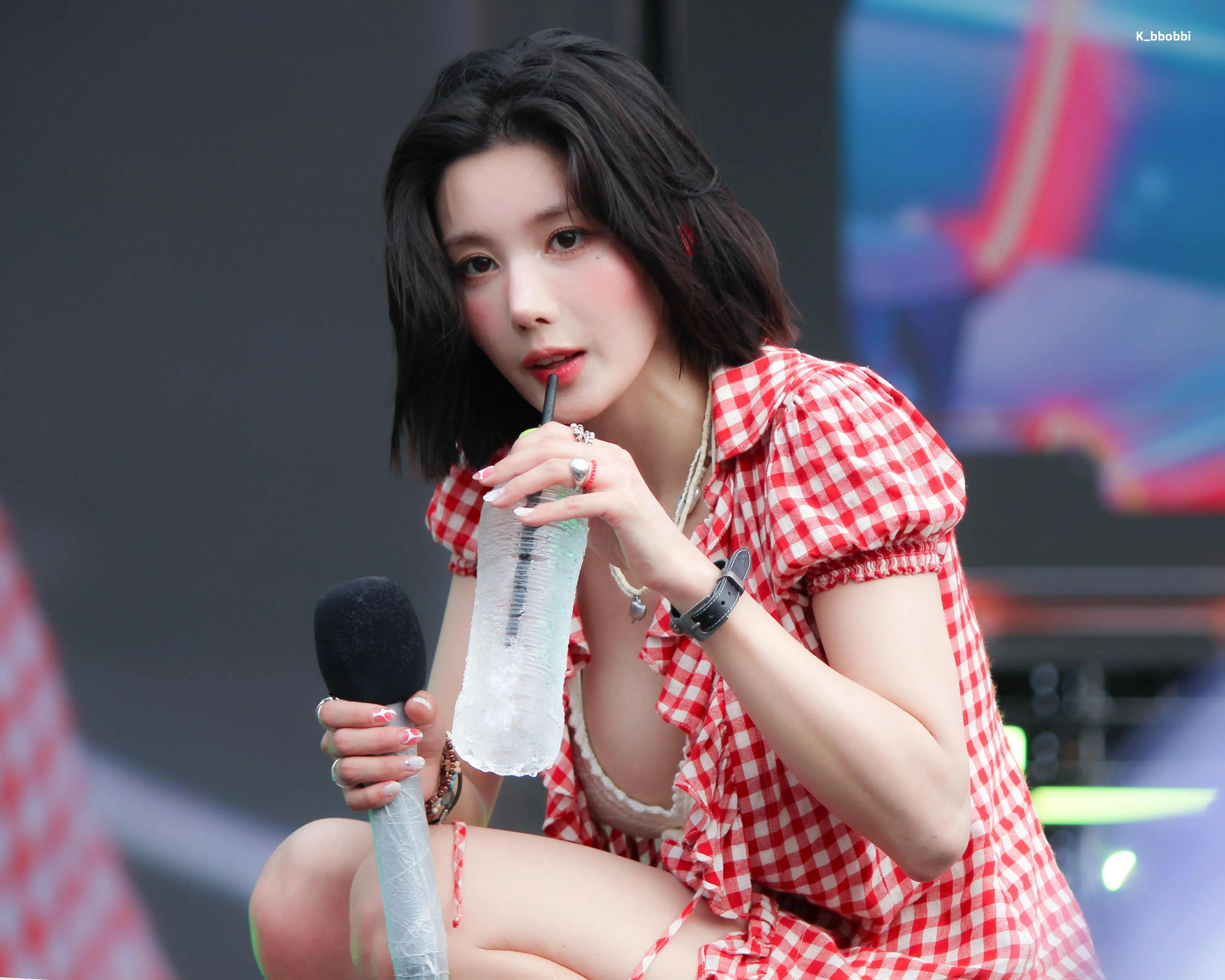 Eunbi picture 1 of 2