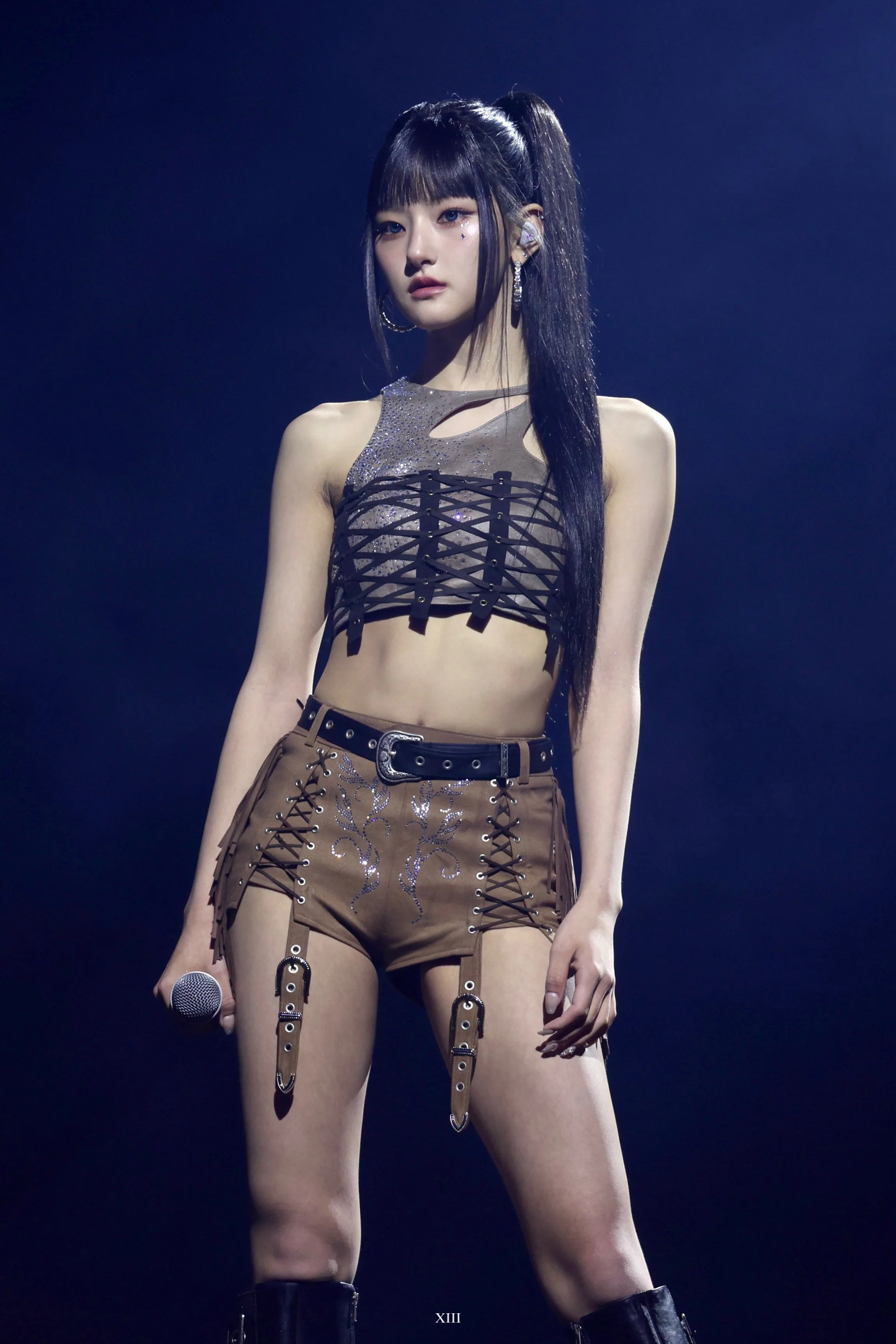 Haneul picture 2 of 4