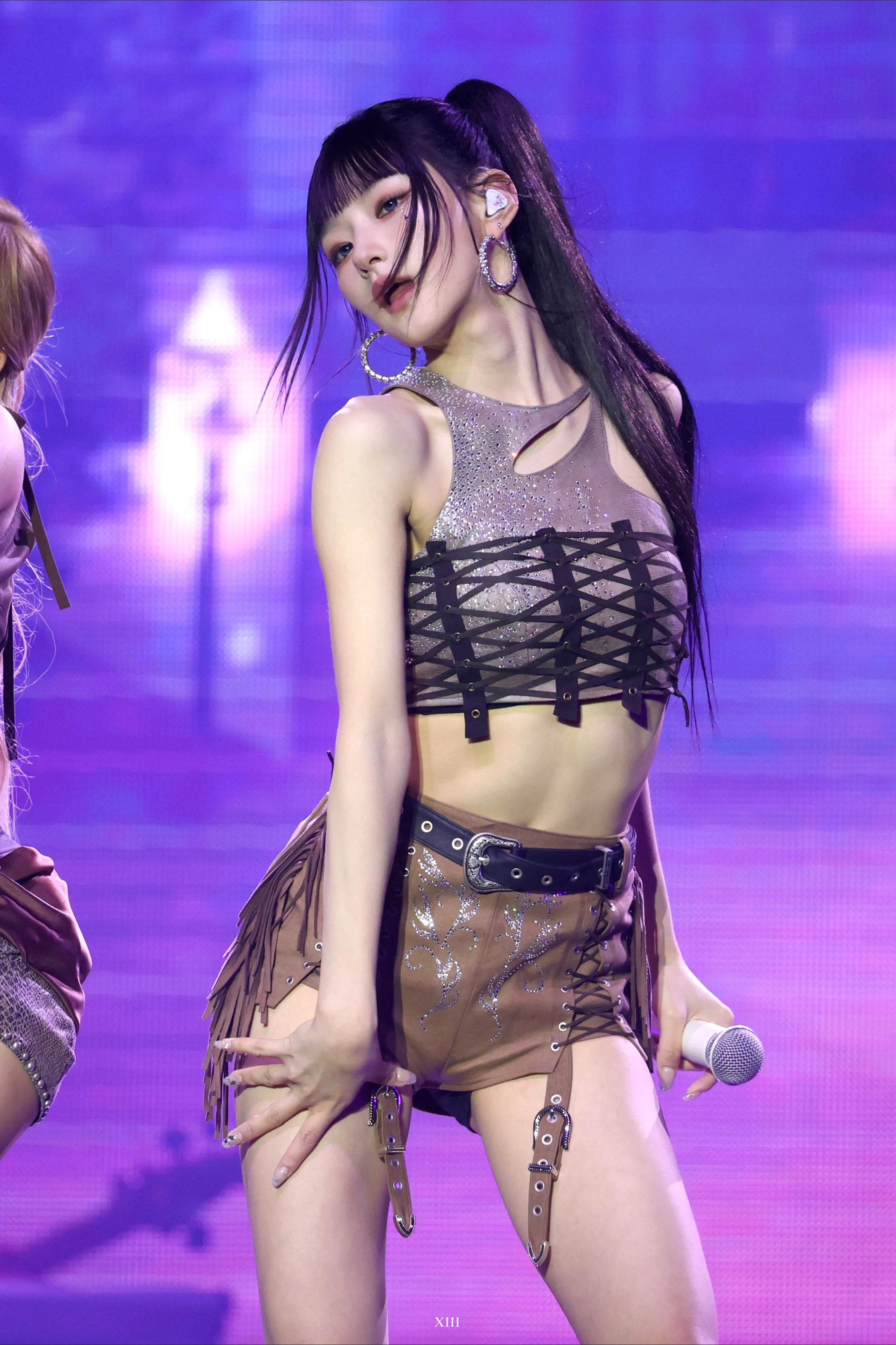 Haneul picture 4 of 4