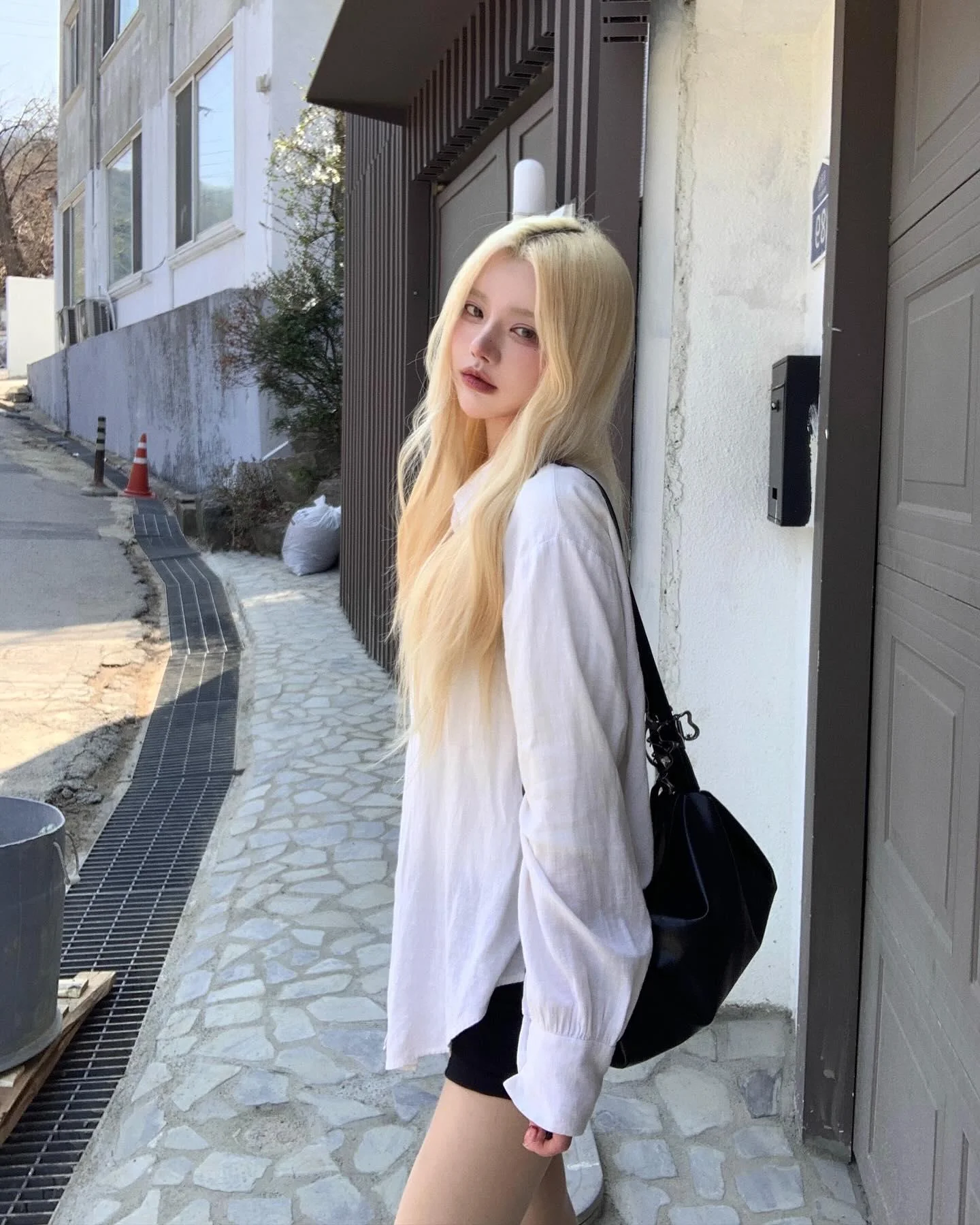 Asian blonde picture 1 of 1