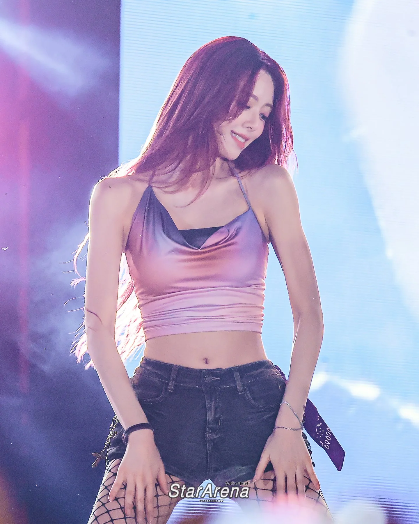 ITZY Yuna picture 1 of 3