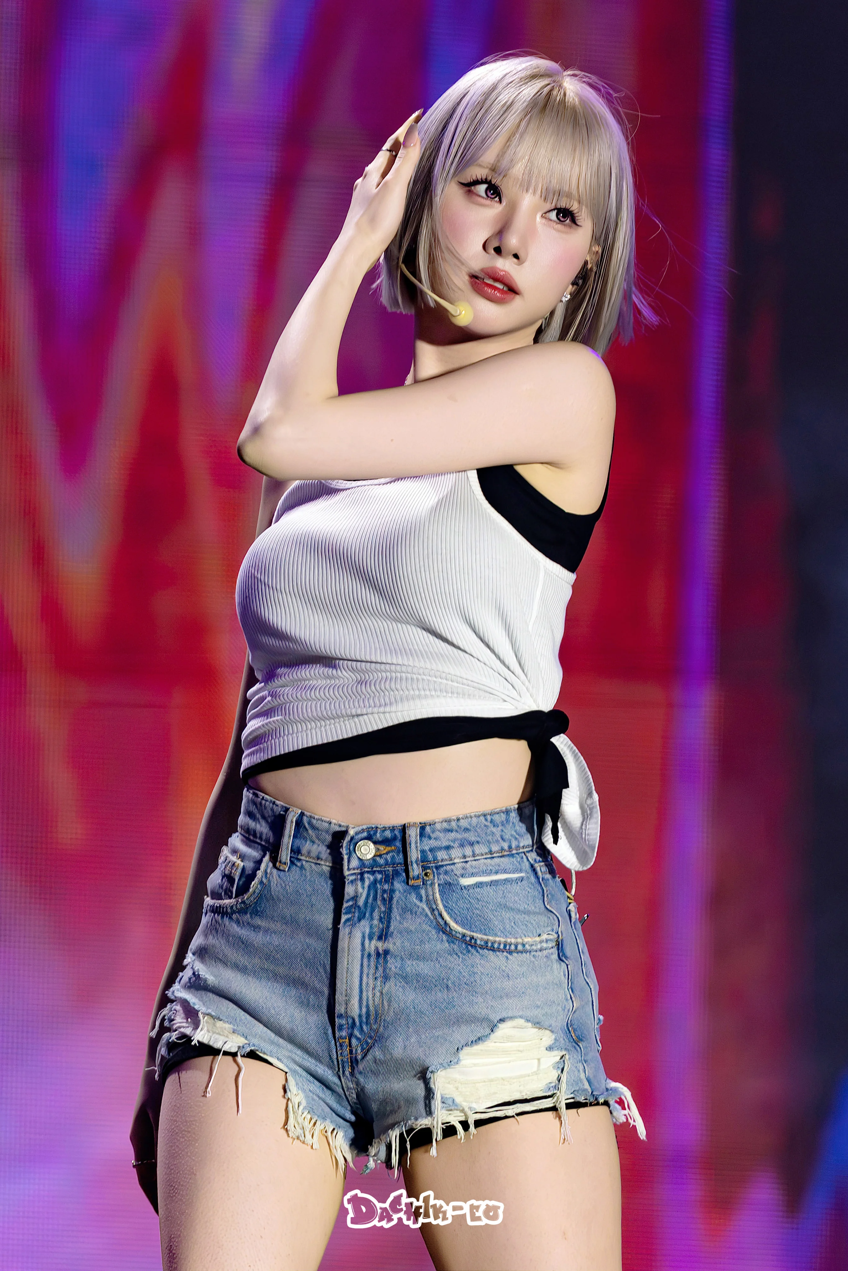 VIVIZ Eunha picture 1 of 3
