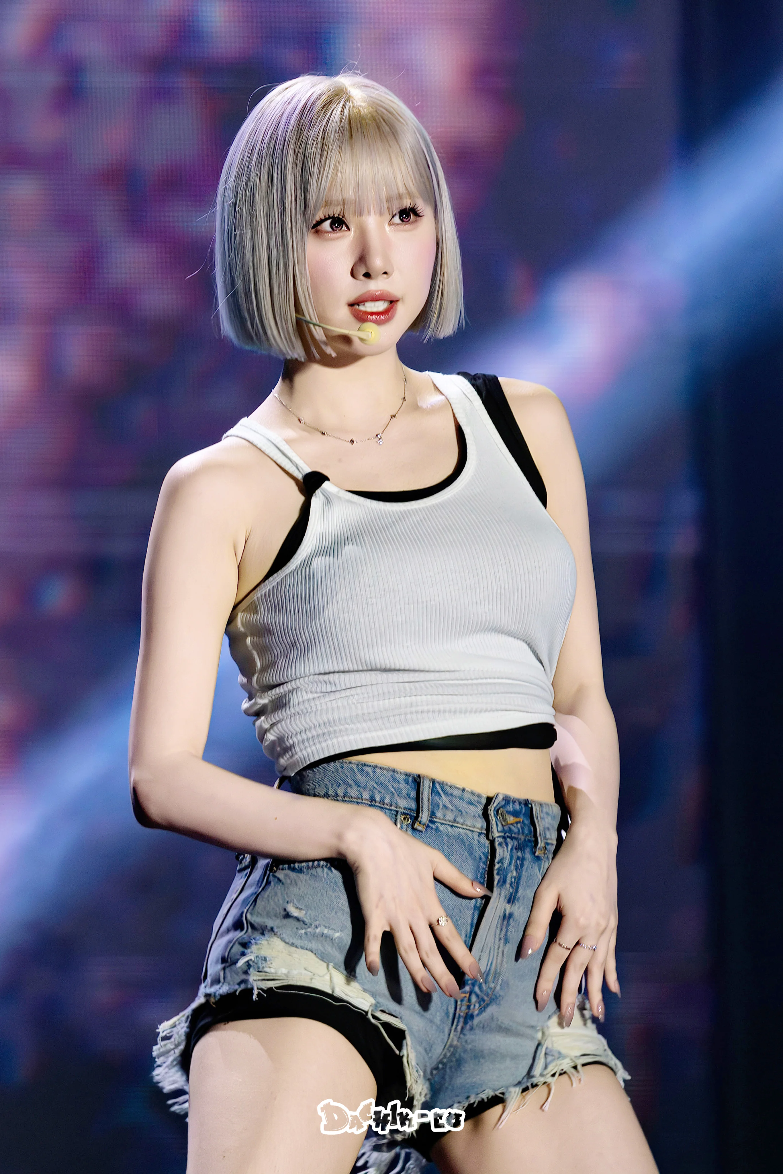 VIVIZ Eunha picture 3 of 3
