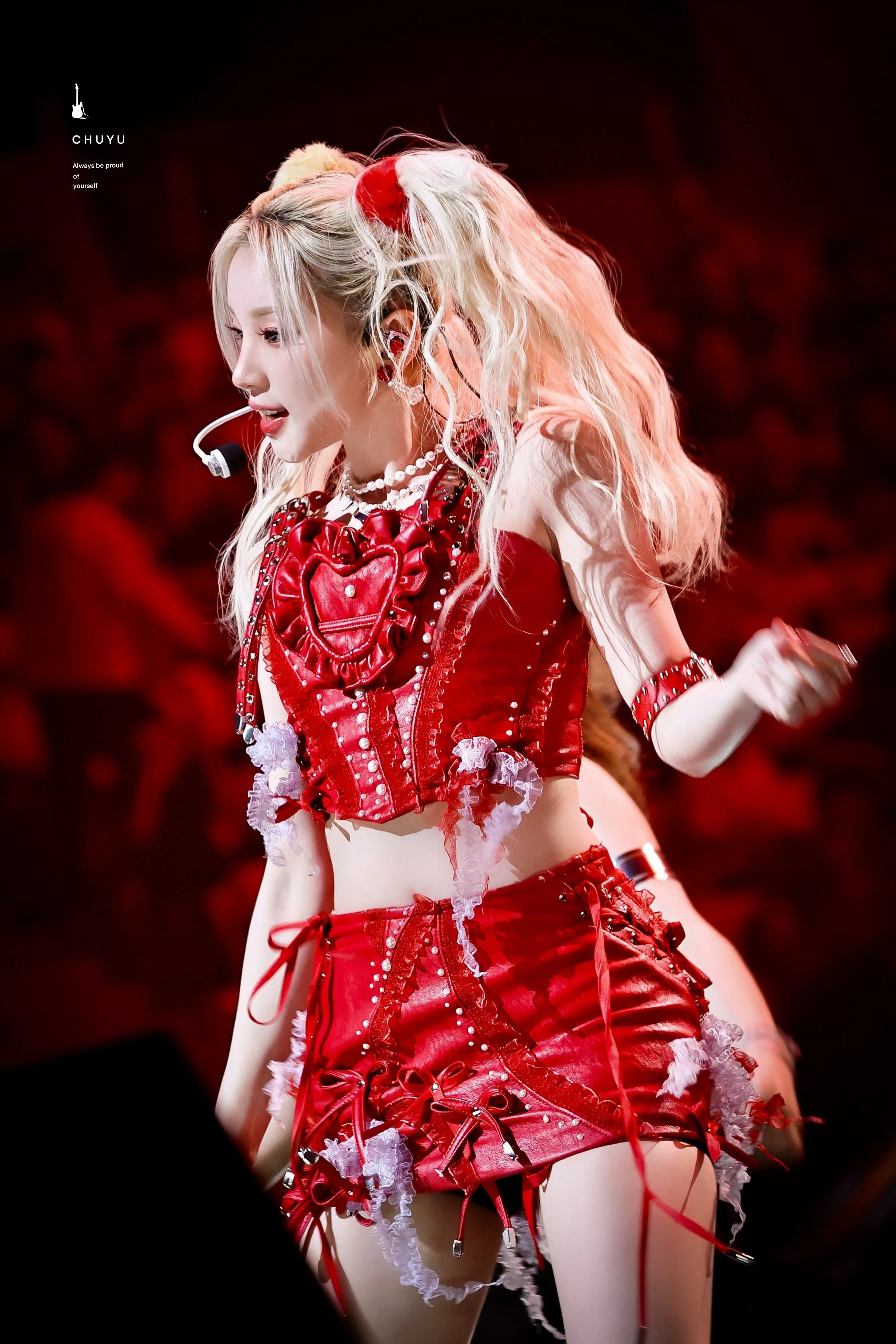 Yuqi picture 2 of 2