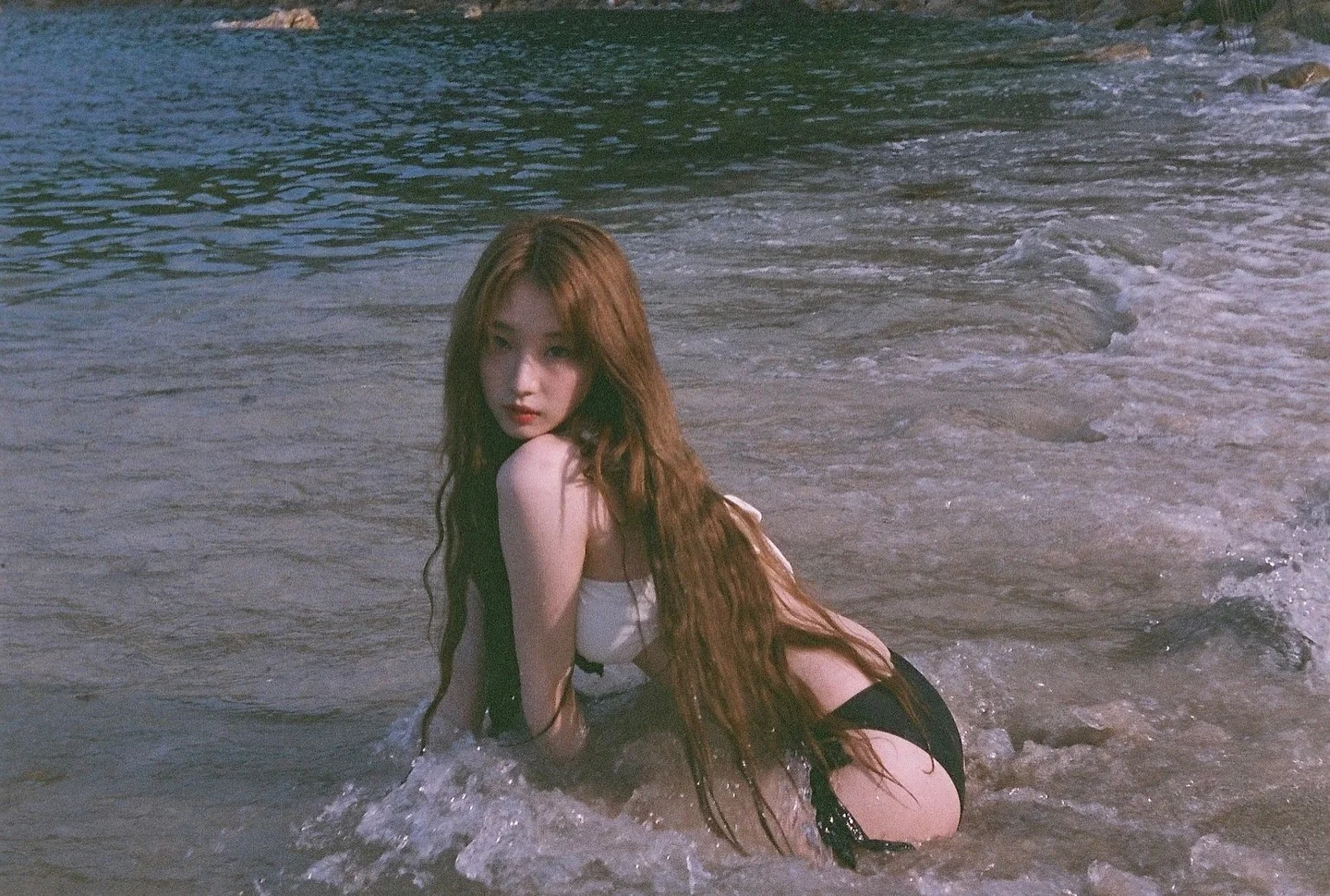Yeojin picture 3 of 4