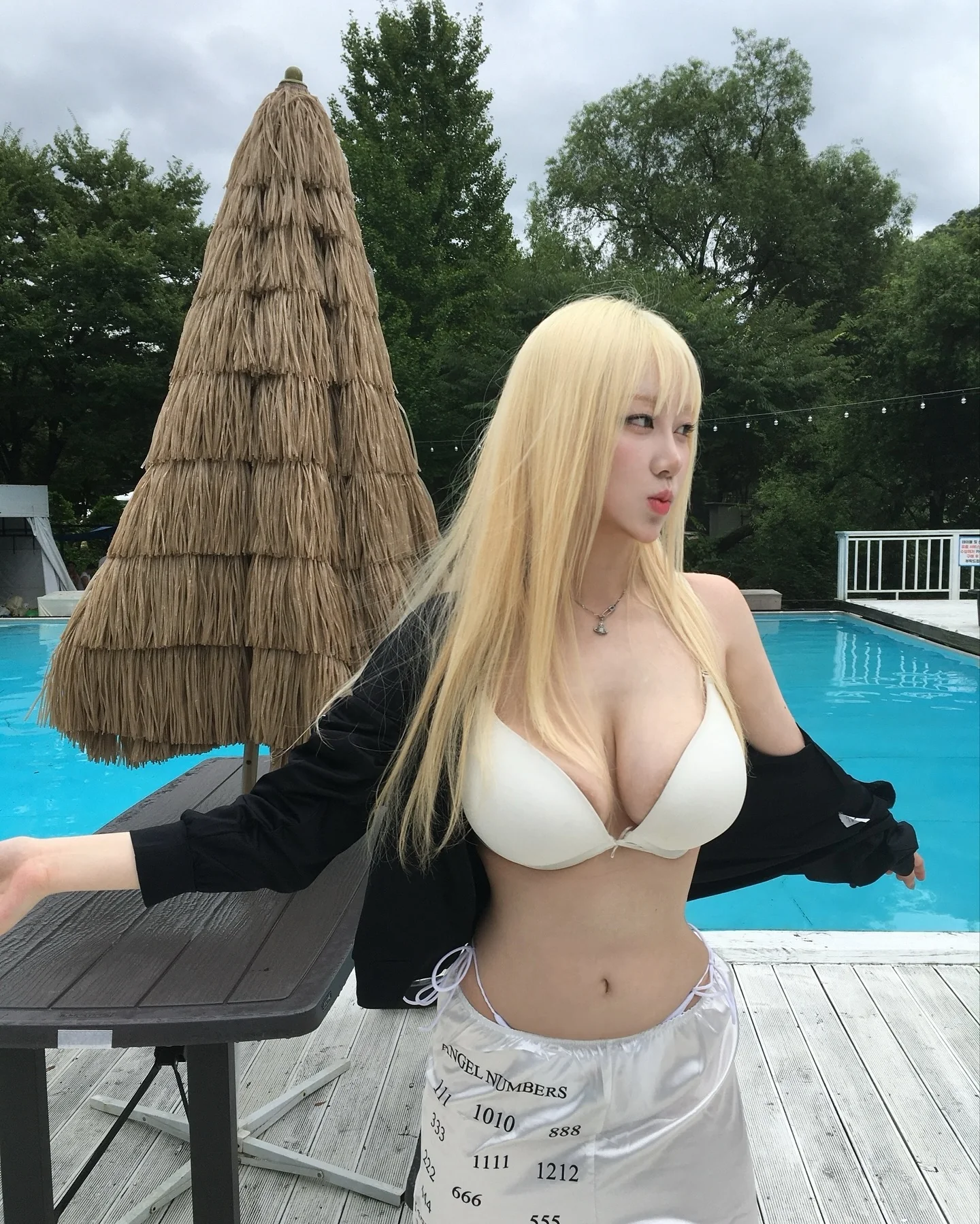 Blonde and busty picture 5 of 5