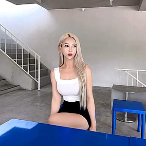 Asian blonde'