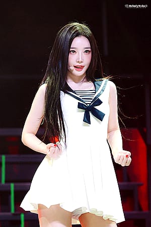Yooyeon'
