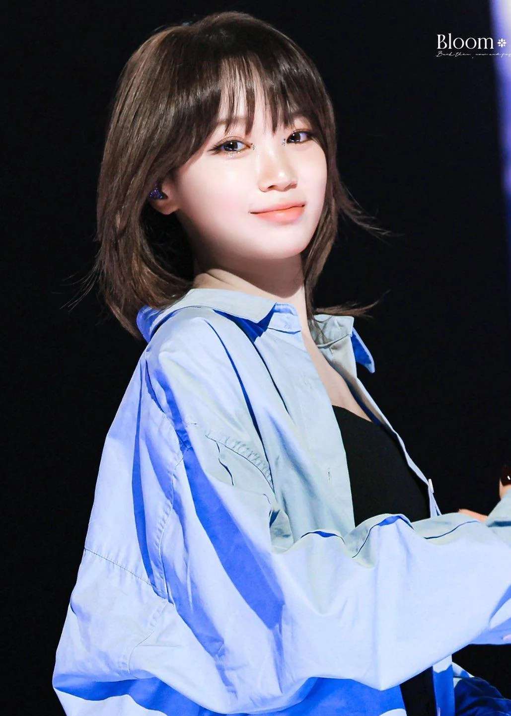 Le sserafim chaewon picture 1 of 1