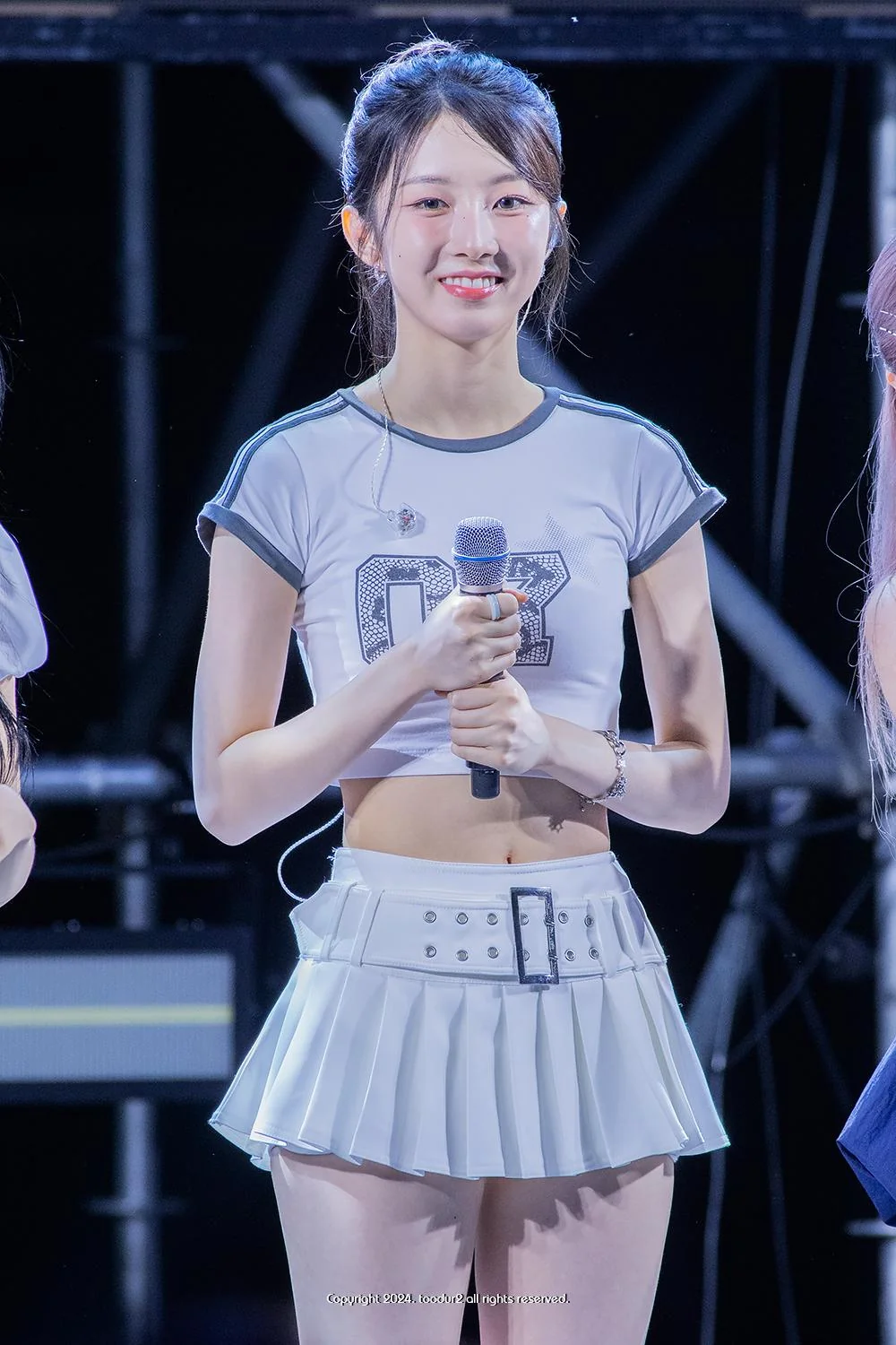 LIGHTSUM Juhyeon picture 2 of 4