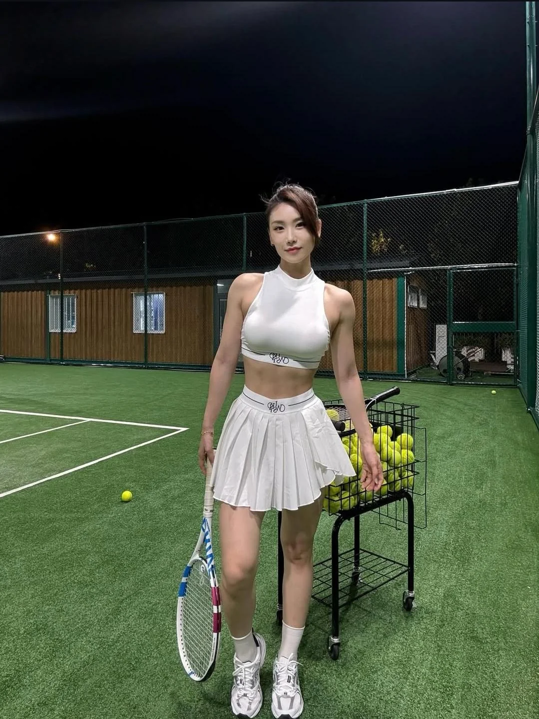Zhang Hanxi Hazel picture 2 of 6