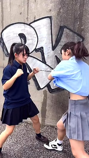 Hoonoka and Aika'