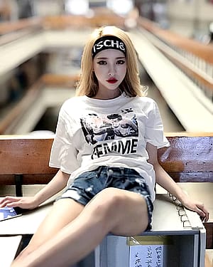 Asian blonde'