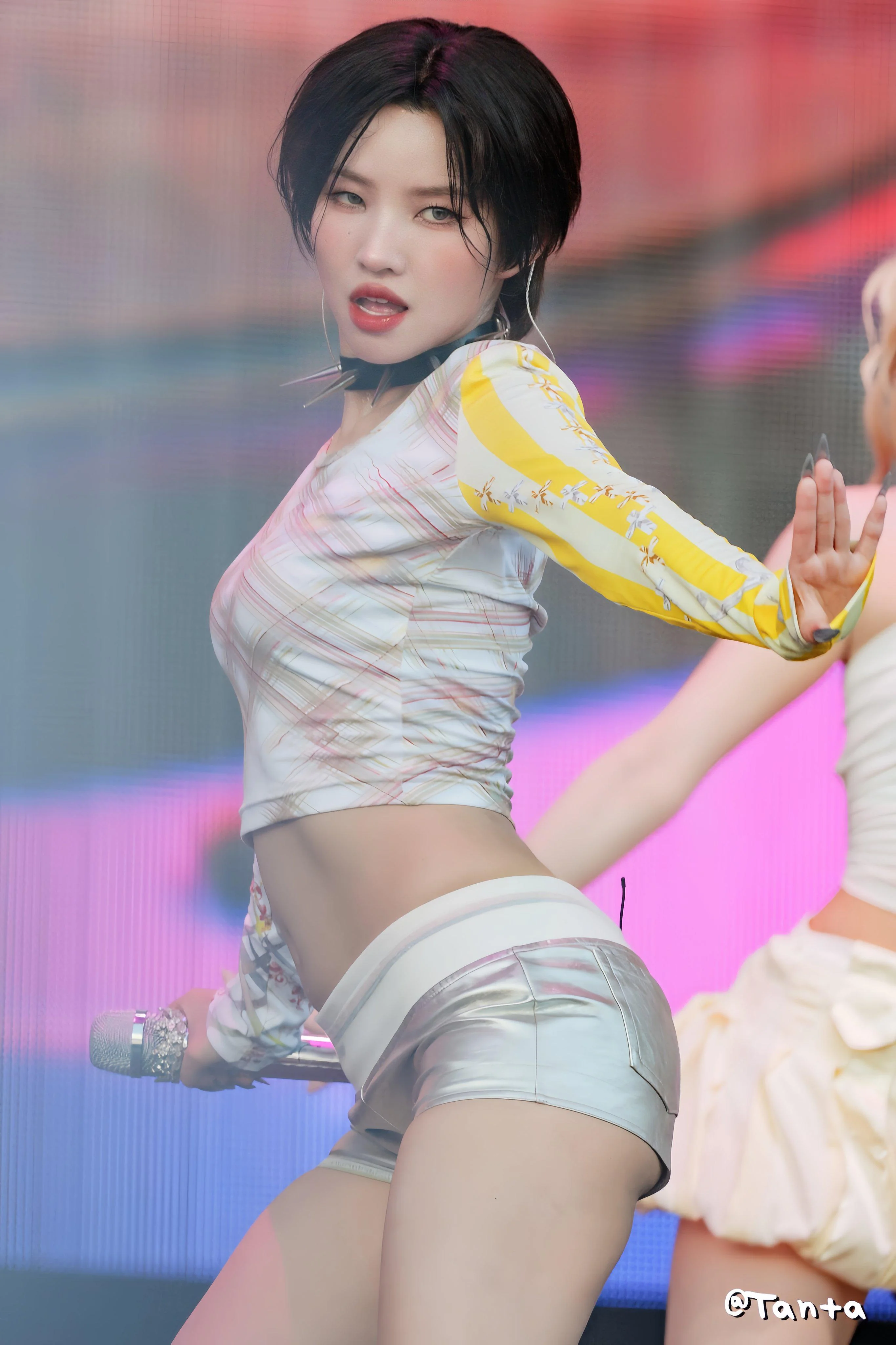 Soyeon picture 1 of 1