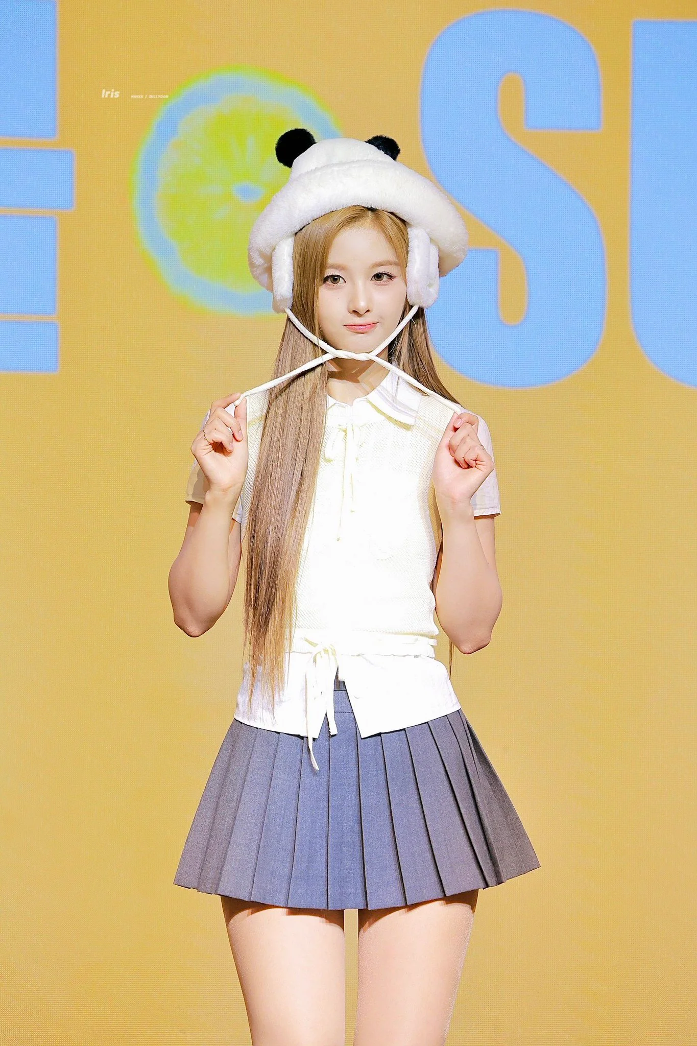 NMIXX Sullyoon picture 4 of 4