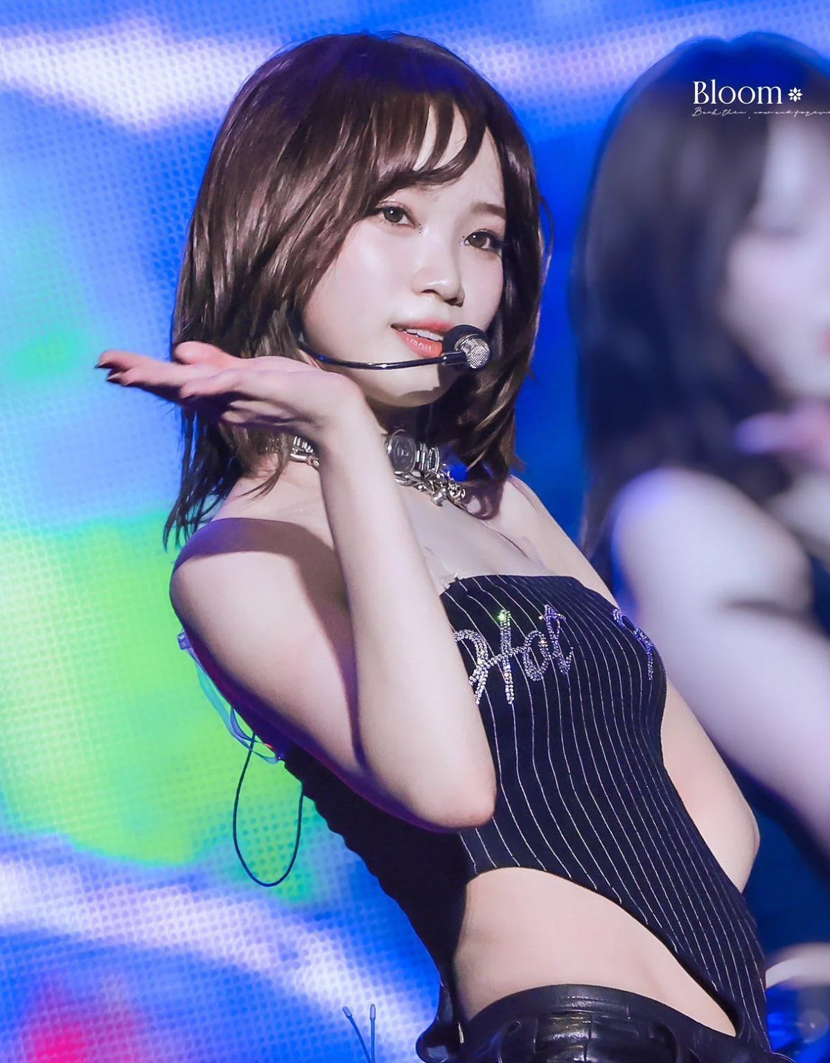 Le sserafim chaewon picture 1 of 1