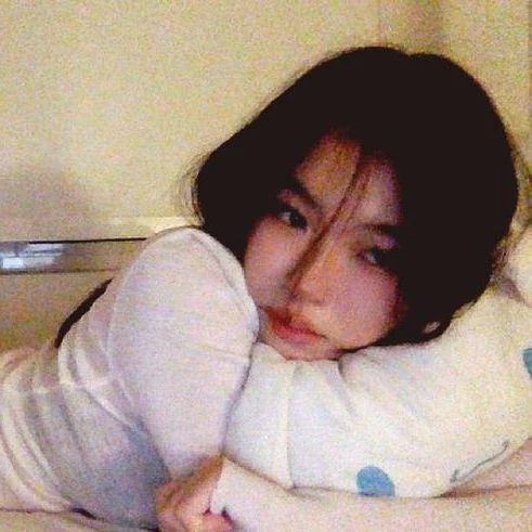 Anyone know her name? picture 1 of 1