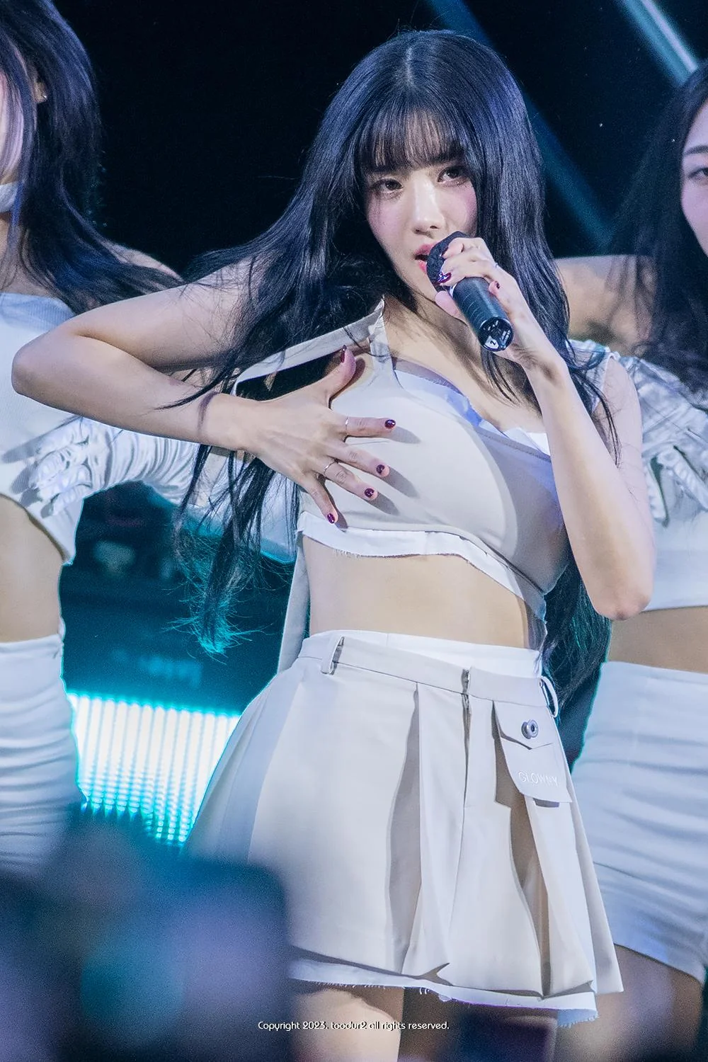 Eunbi picture 1 of 3