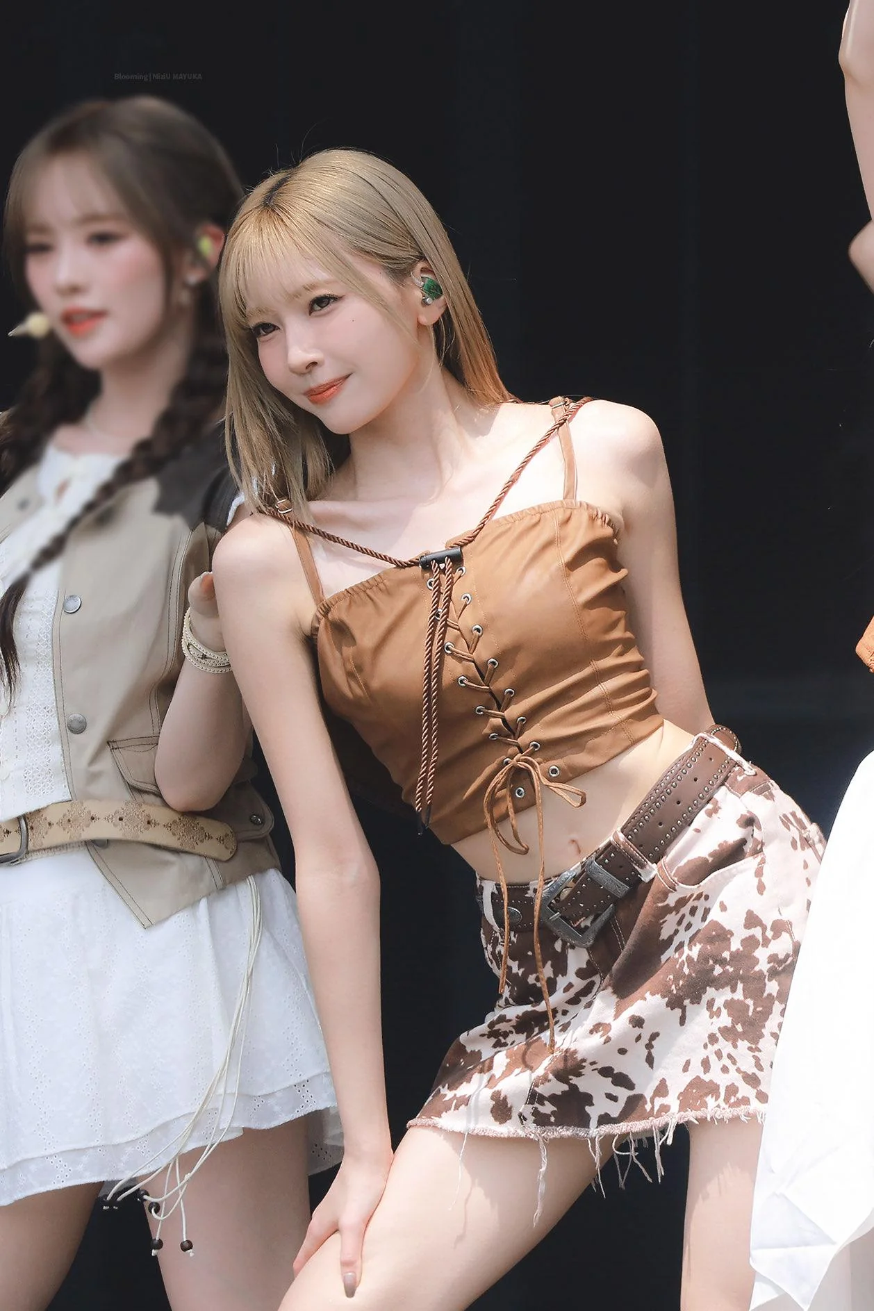 NiziU Mayuka picture 1 of 1