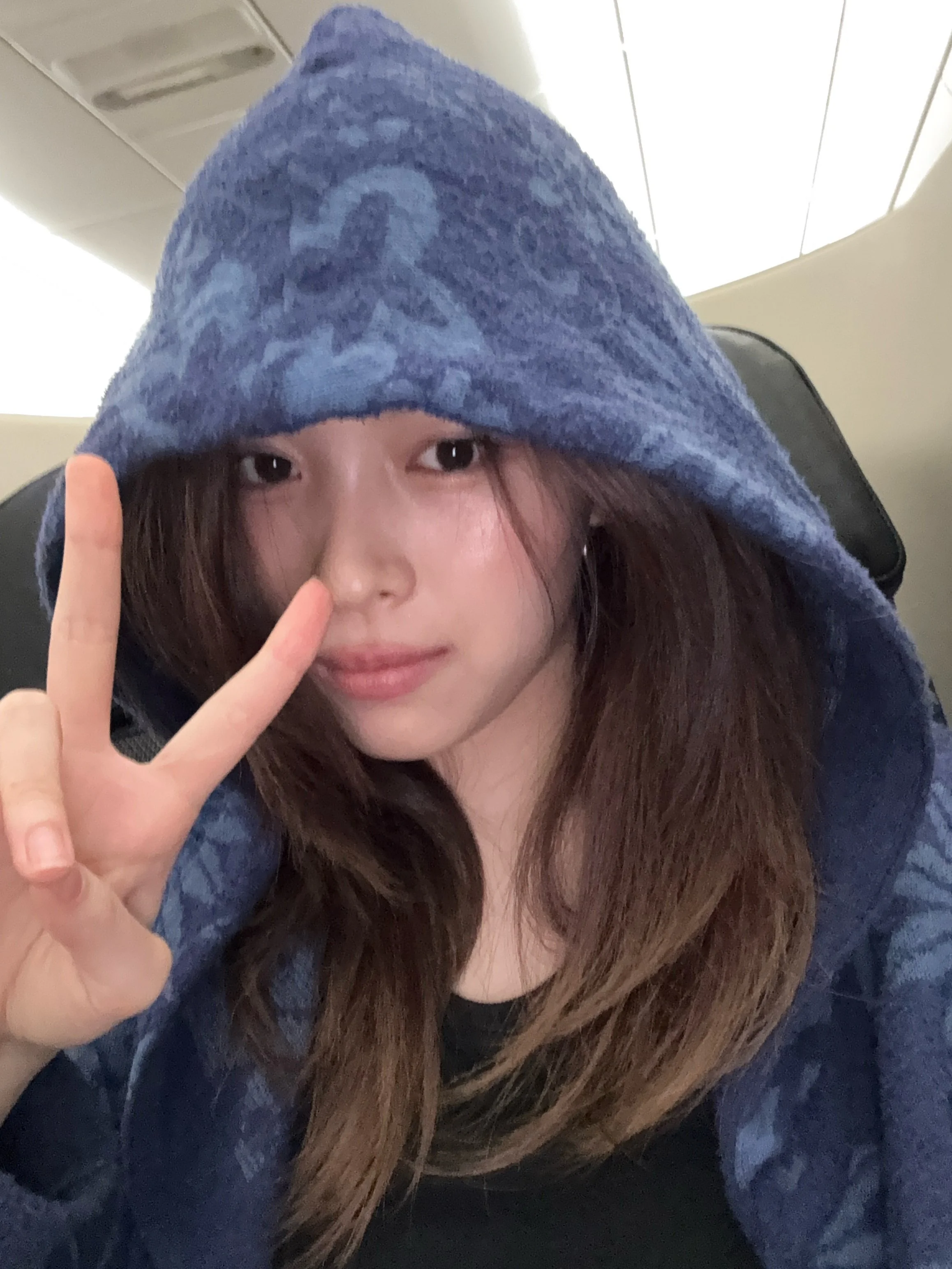 Itzy Ryujin picture 2 of 2