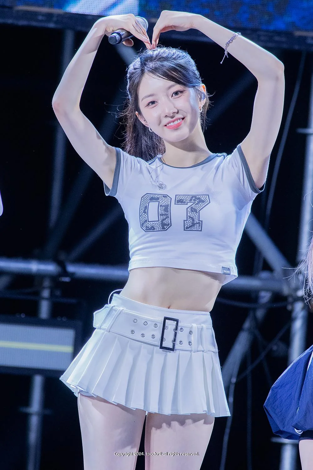 LIGHTSUM Juhyeon picture 1 of 3