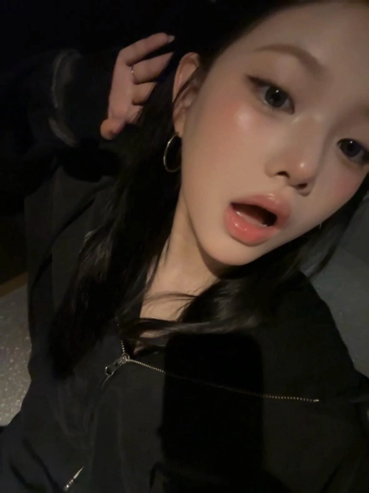 CLASS:y Boeun picture 1 of 2