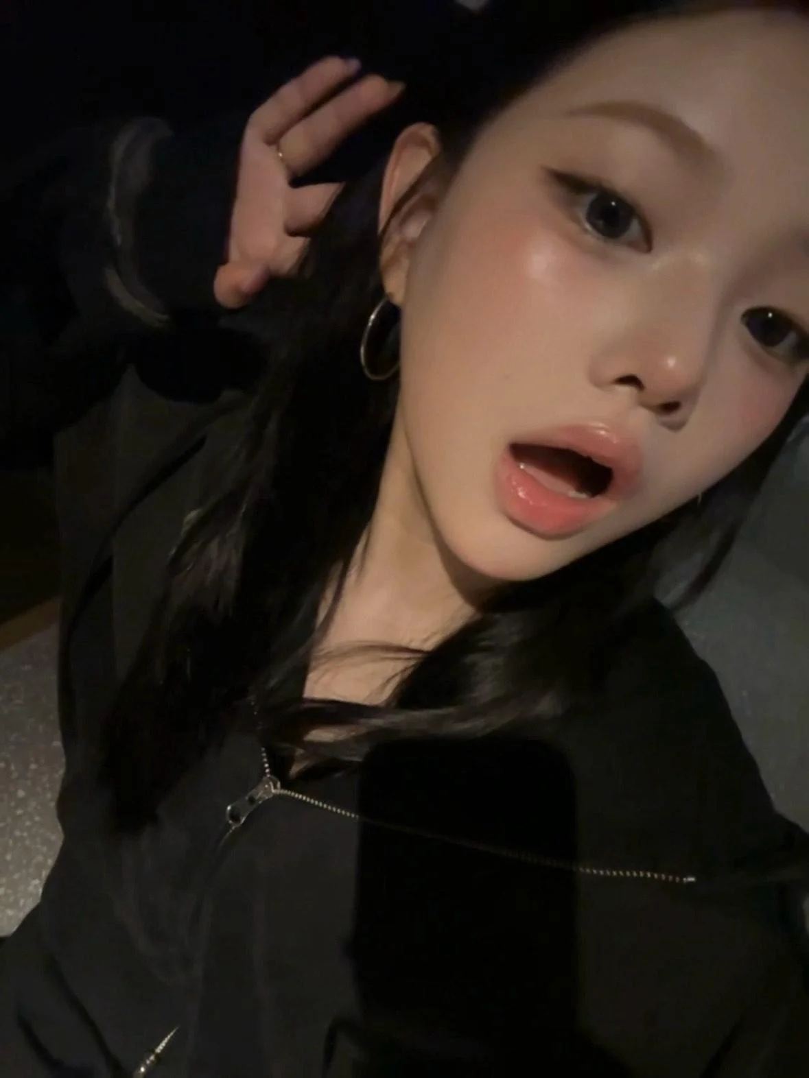 CLASS:y Boeun picture 2 of 2