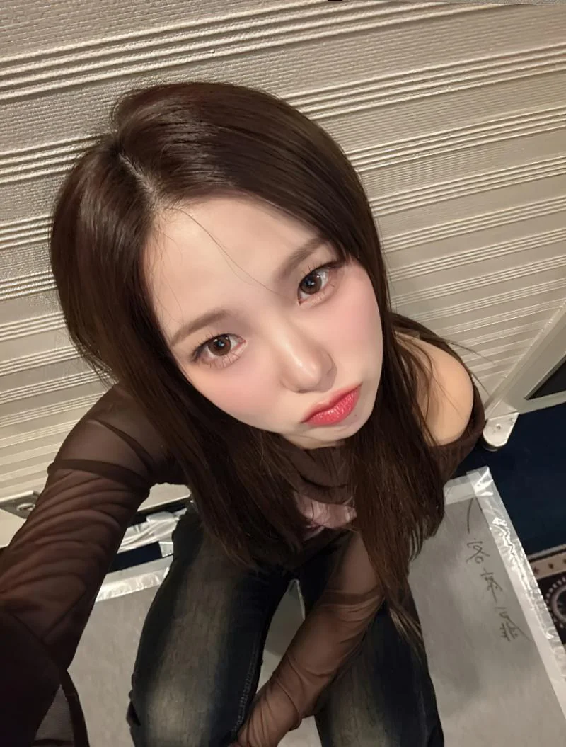 Kep1er Yujin picture 2 of 2