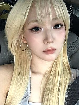 Asian blonde'