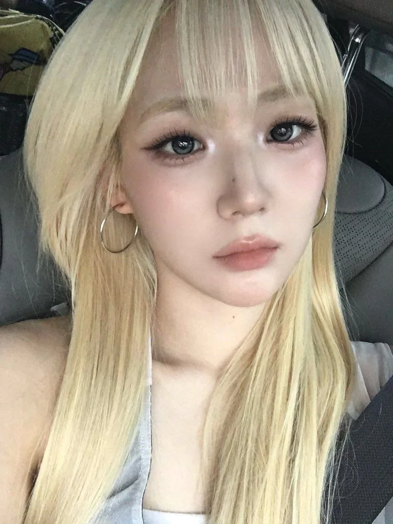 Asian blonde picture 1 of 1