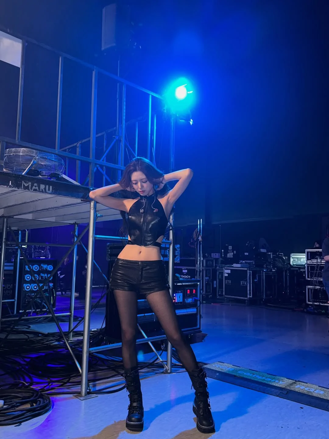 ITZY Yuna picture 5 of 5