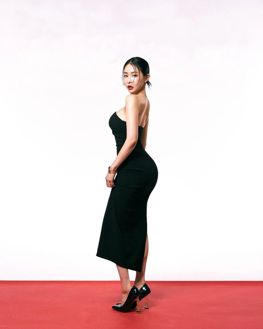 IG: Hipzzzy picture 8 of 12