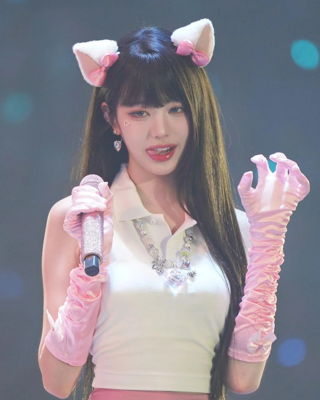 IVE Wonyoung picture 1 of 1