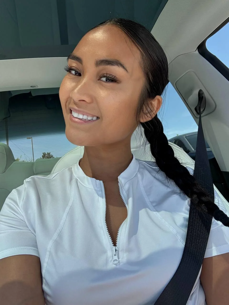 Sunshine Sina picture 1 of 1