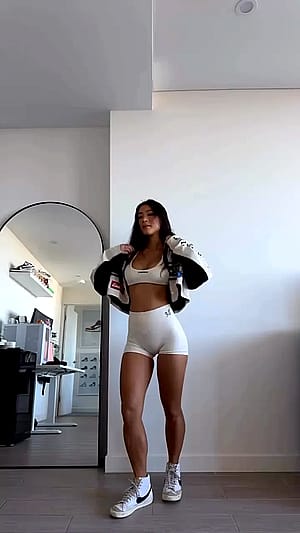 Jennifer Chong is so fine'