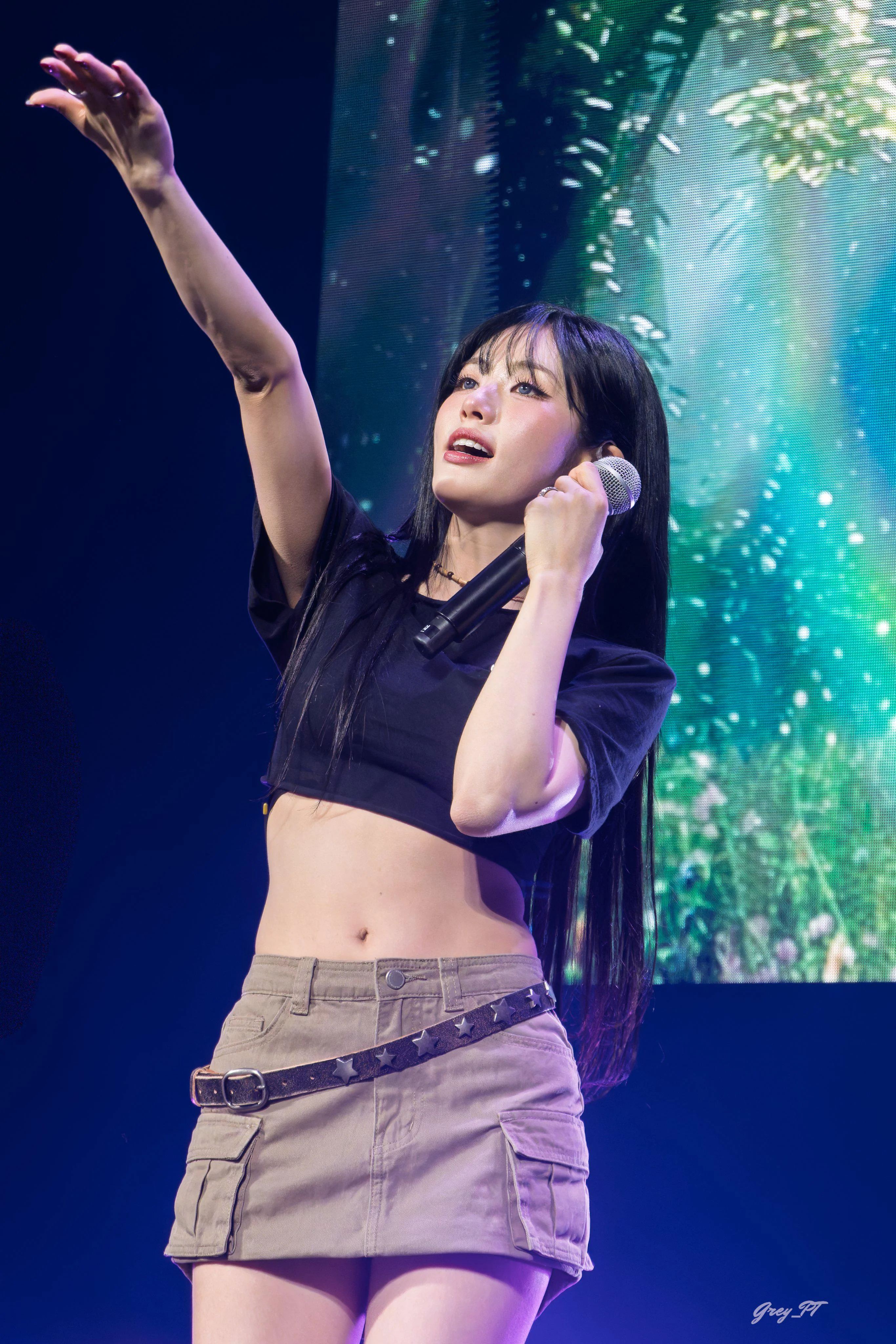 fromis_9 Jiwon picture 1 of 1