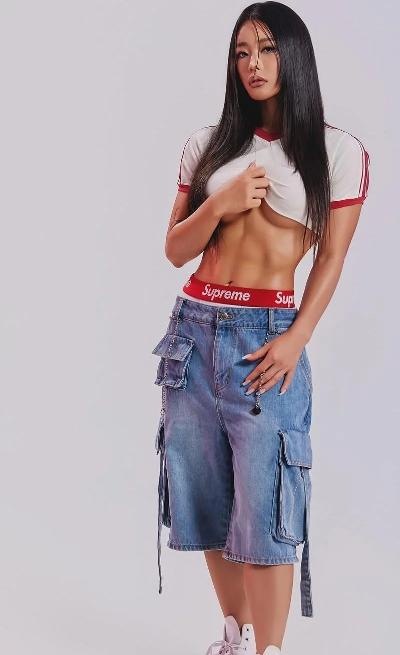 SEHEE PARK picture 4 of 6