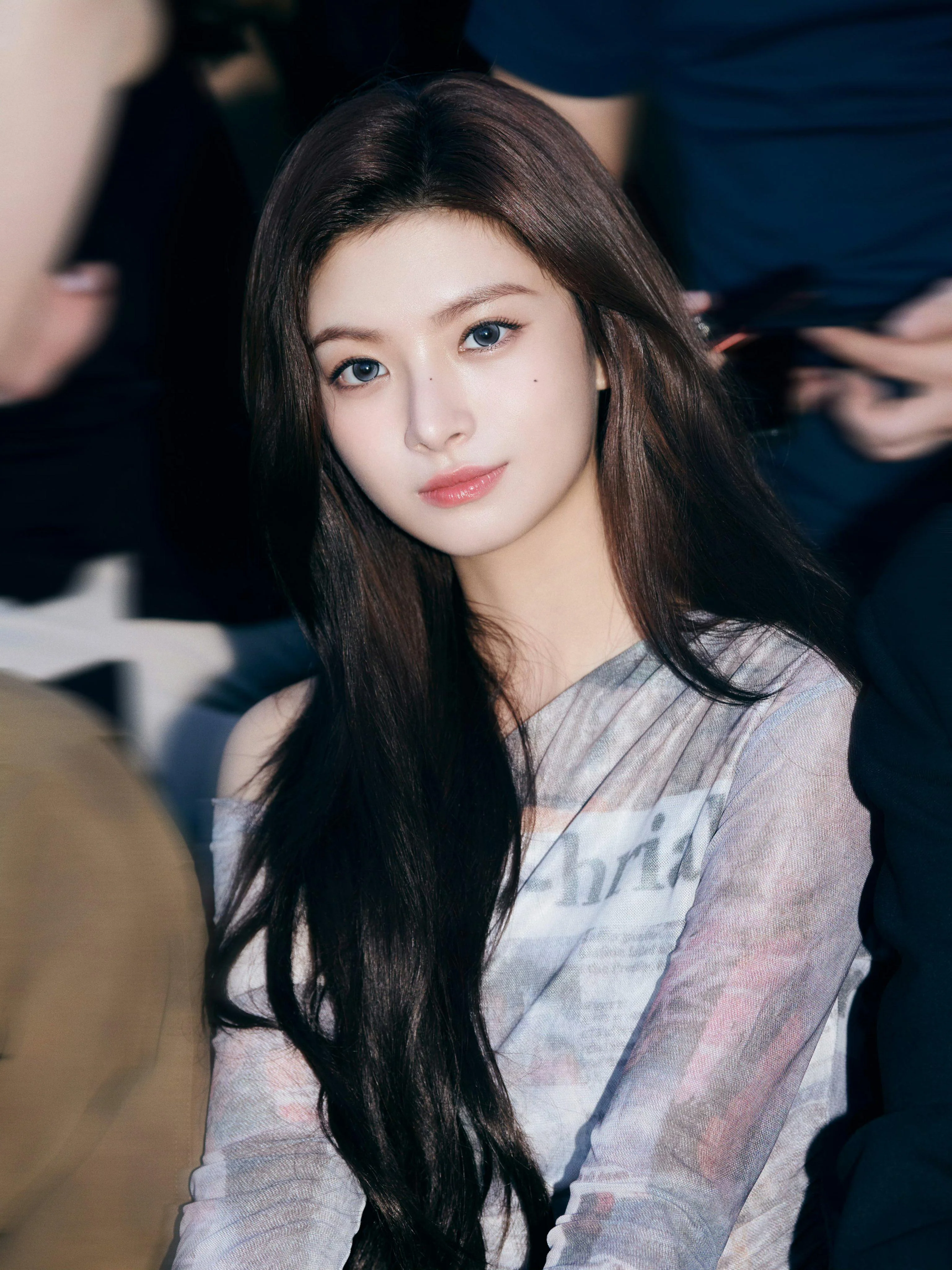 Yiren picture 1 of 1