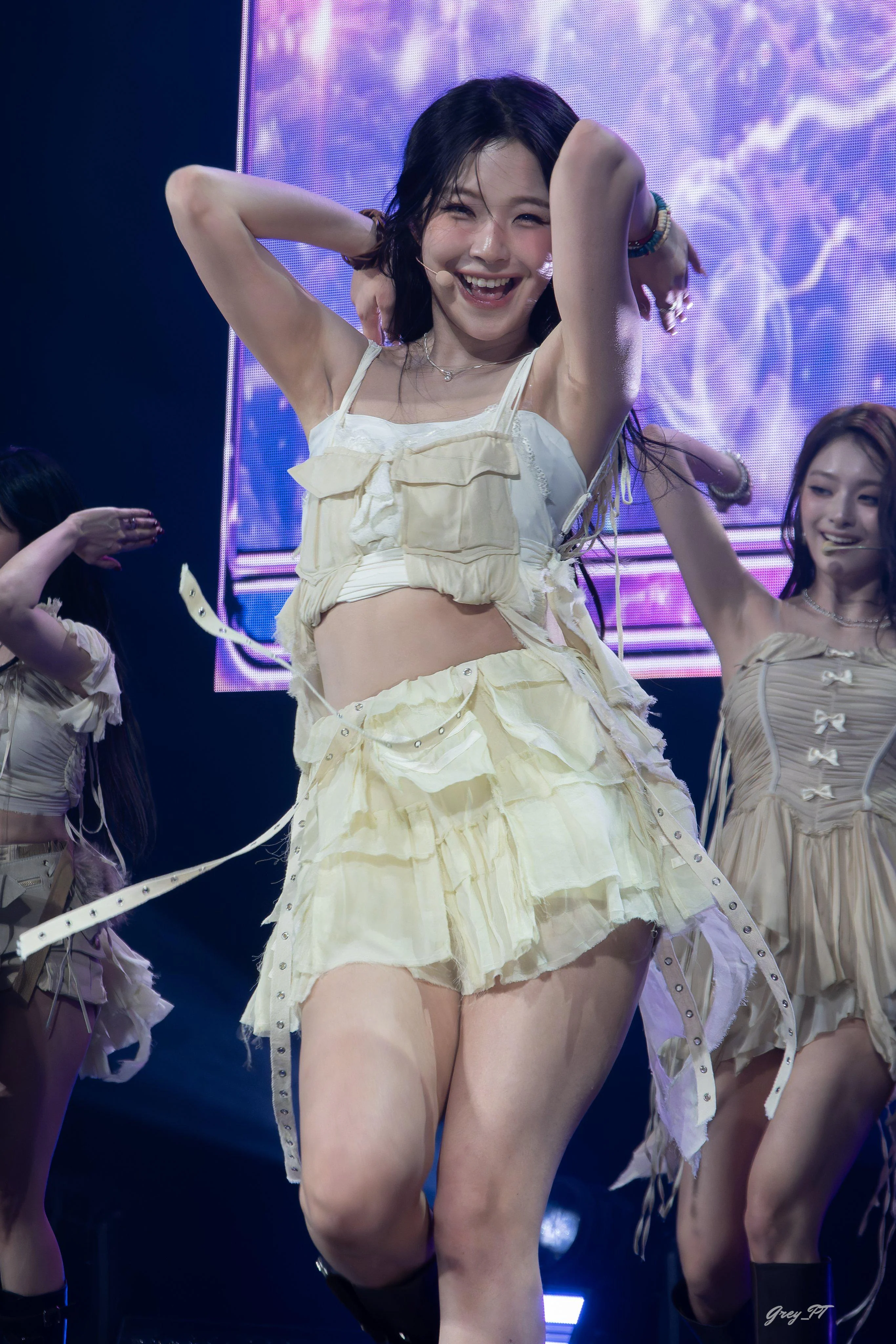 fromis_9 Jiheon picture 1 of 1