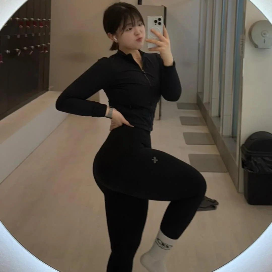 IG: eee_se0_ picture 7 of 11
