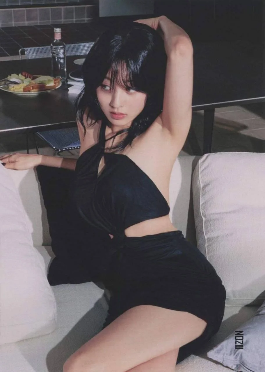 Twice Jihyo picture 1 of 1