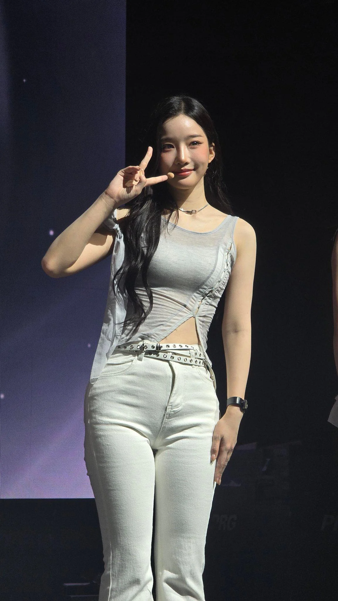 tripleS Yooyeon picture 1 of 1
