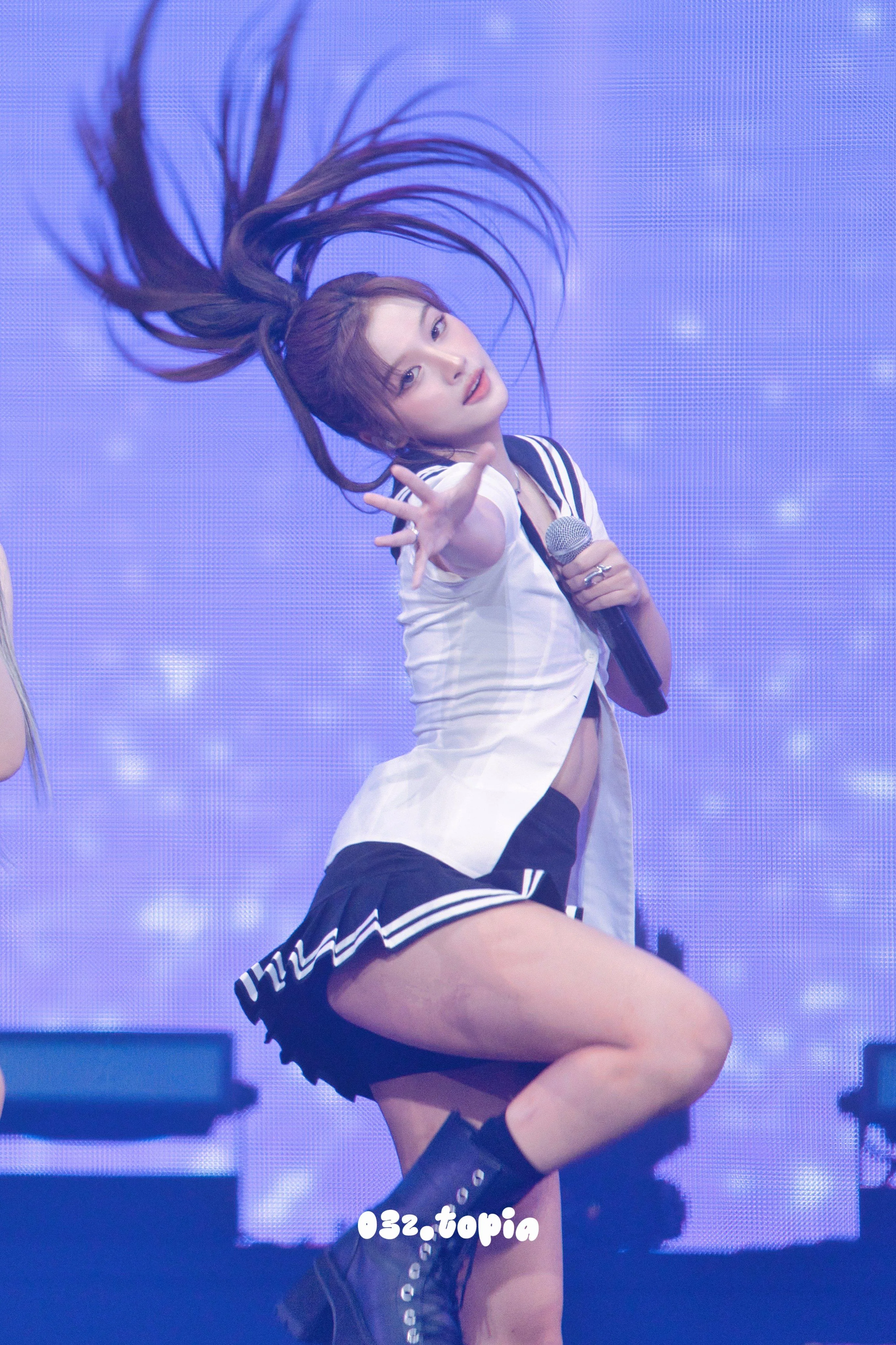 NMIXX Sullyoon picture 1 of 1