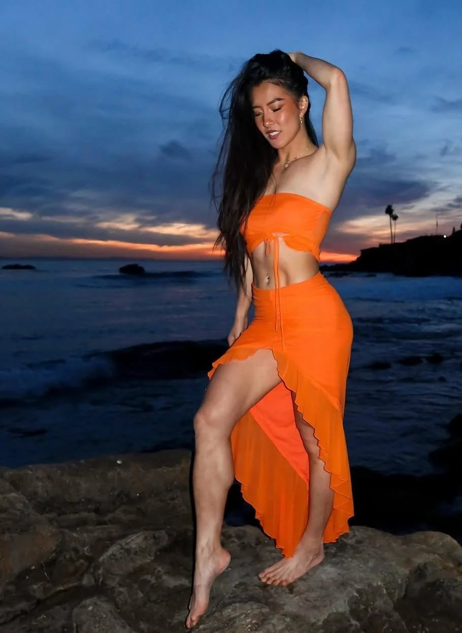 Amy Luong picture 5 of 6