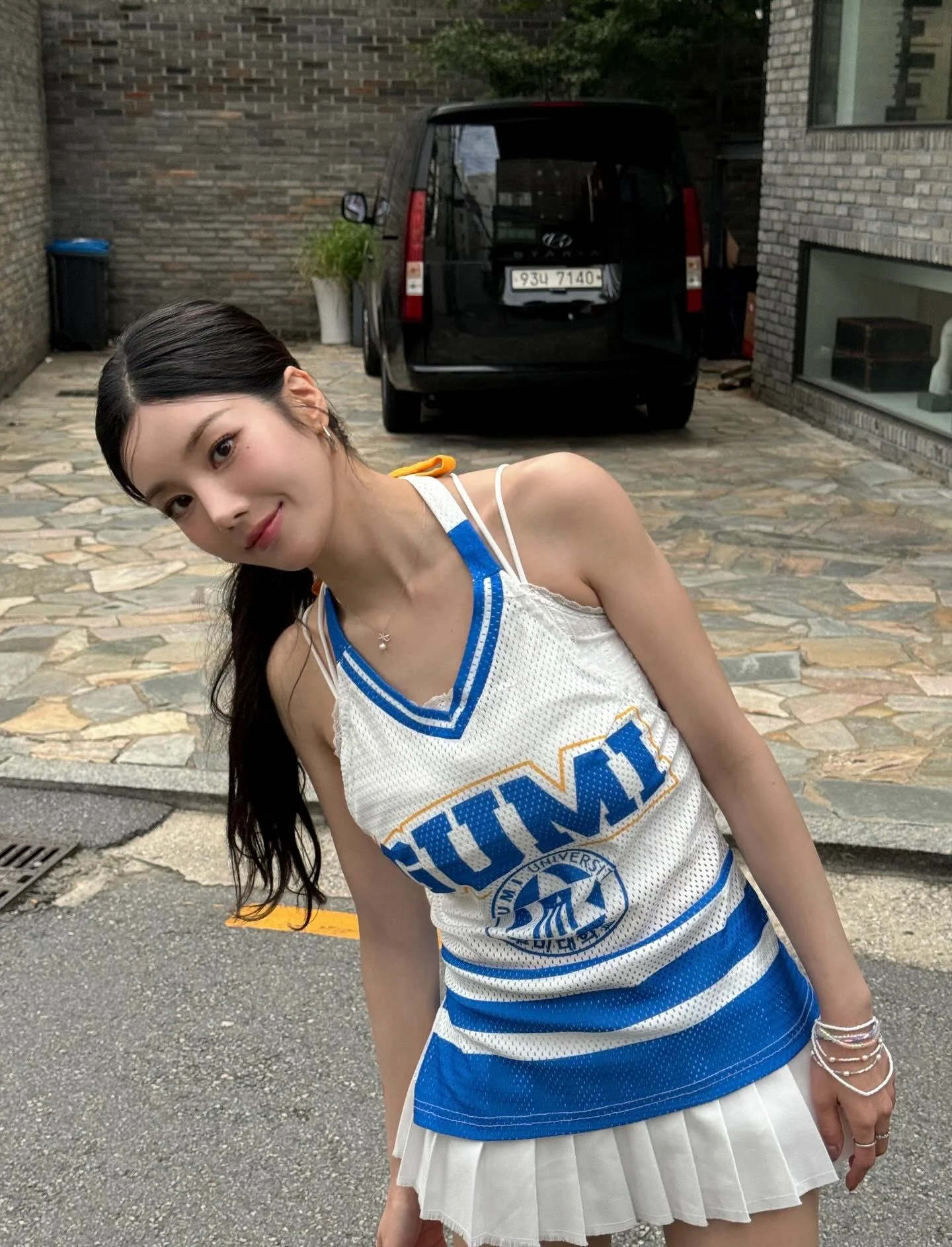 Eunbi picture 1 of 1