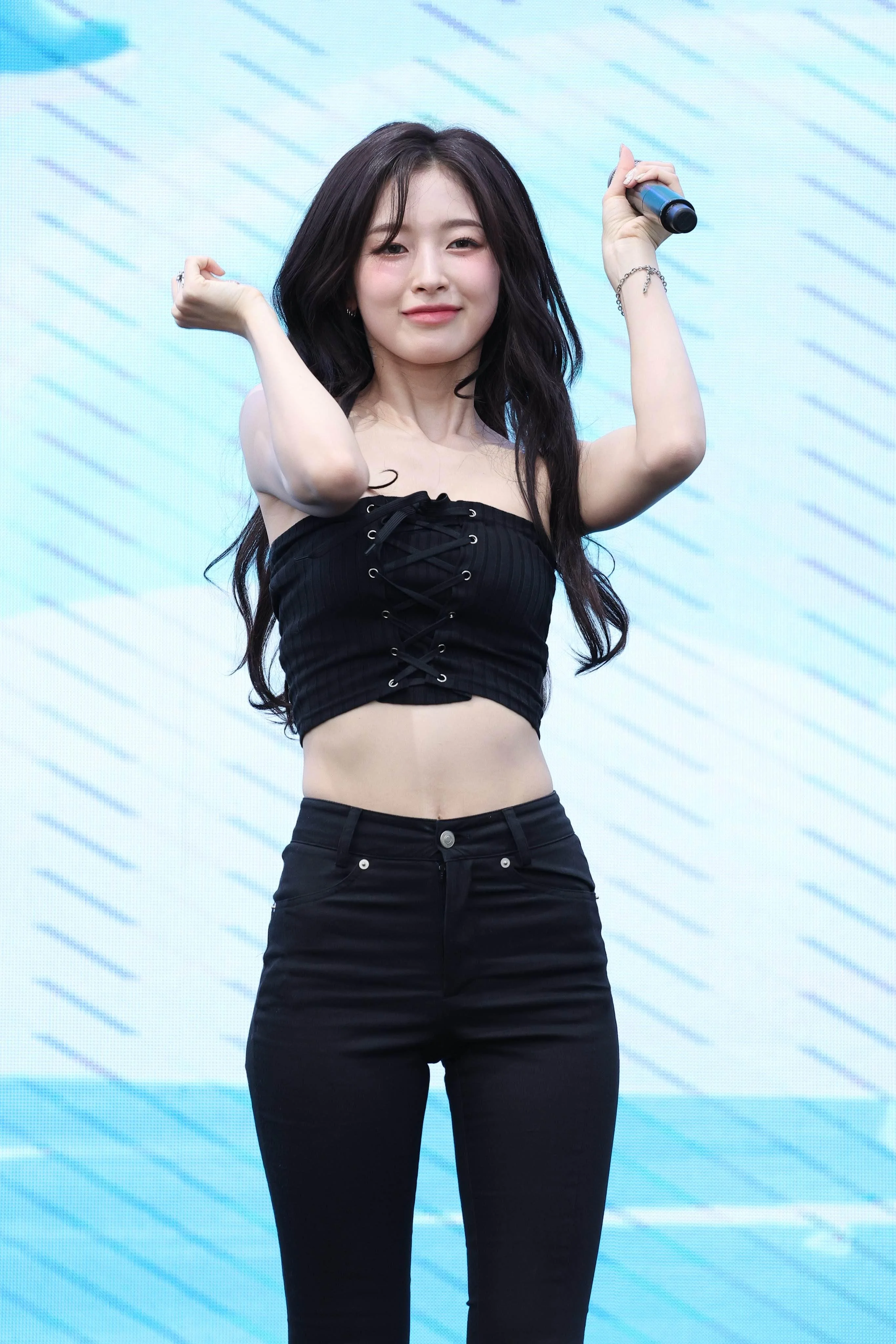 Arin picture 2 of 2