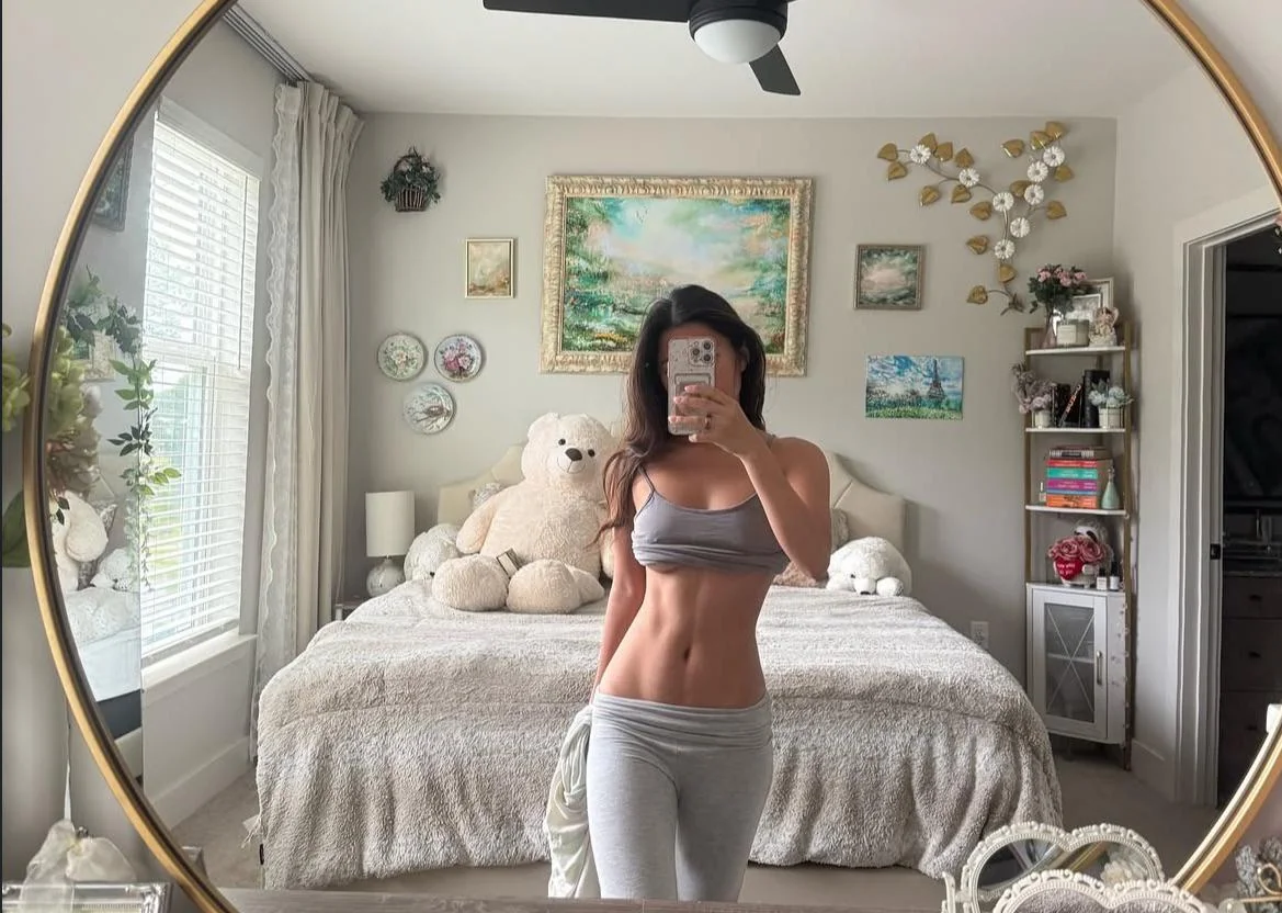 Abs goal hitting 💯 picture 1 of 1