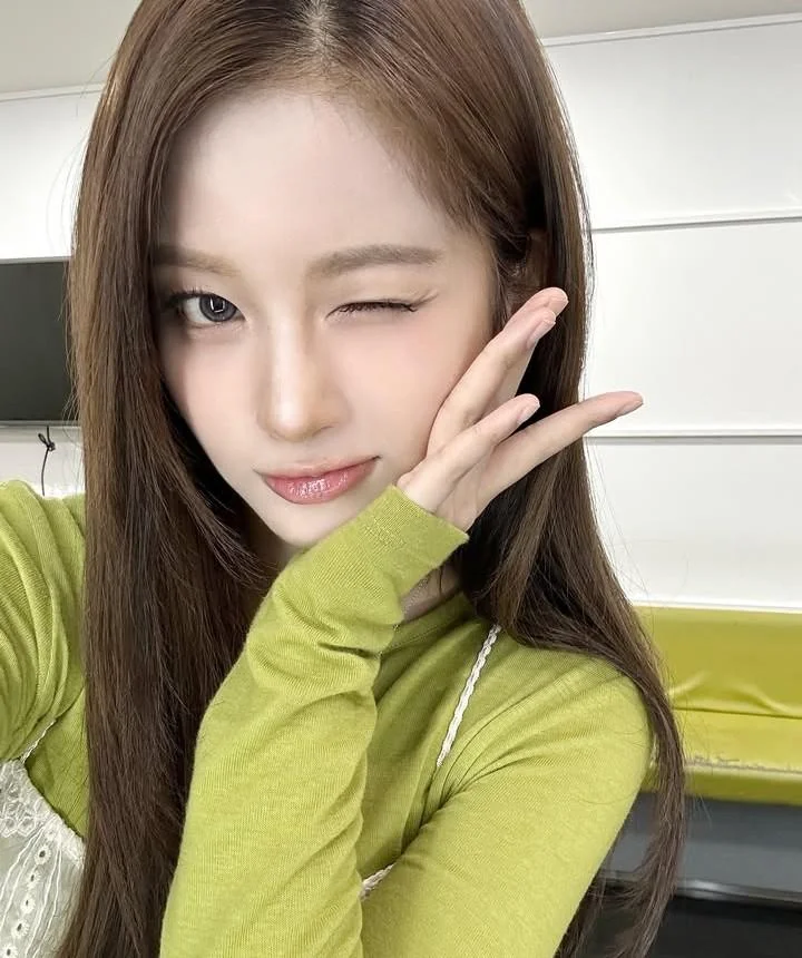 Nmixx - Sullyoon picture 1 of 1